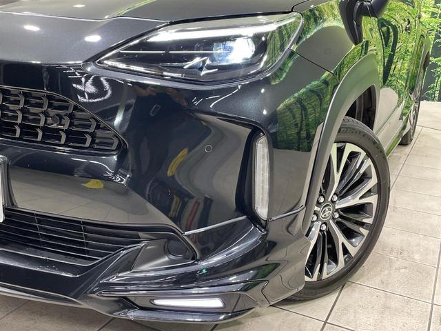 ヤリスクロス ハイブリッドＺ　モデリスタエアロ　全周囲カメラ　純正８型ディスプレイ　衝突軽減装置　レーダークルーズ　禁煙車　ハーフレザーシート　前席シートヒーター　パワーシート　ドラレコ　コーナーセンサー　ＬＥＤヘッド　ＥＴＣ（12枚目）