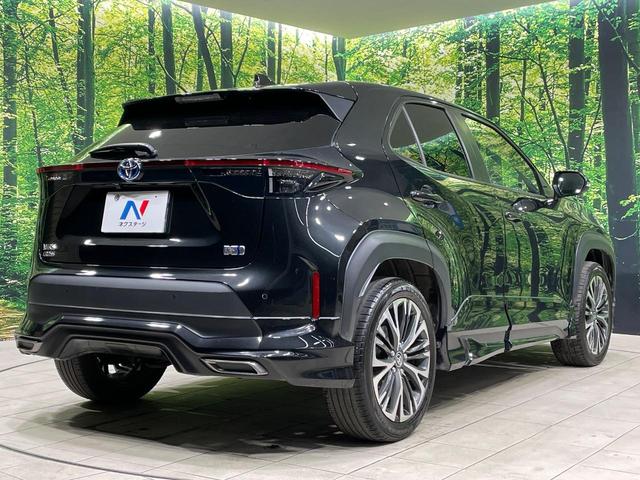 ヤリスクロス ハイブリッドＺ　モデリスタエアロ　全周囲カメラ　純正８型ディスプレイ　衝突軽減装置　レーダークルーズ　禁煙車　ハーフレザーシート　前席シートヒーター　パワーシート　ドラレコ　コーナーセンサー　ＬＥＤヘッド　ＥＴＣ（17枚目）