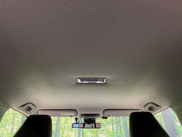 ヤリスクロス ハイブリッドＺ　モデリスタエアロ　全周囲カメラ　純正８型ディスプレイ　衝突軽減装置　レーダークルーズ　禁煙車　ハーフレザーシート　前席シートヒーター　パワーシート　ドラレコ　コーナーセンサー　ＬＥＤヘッド　ＥＴＣ（42枚目）