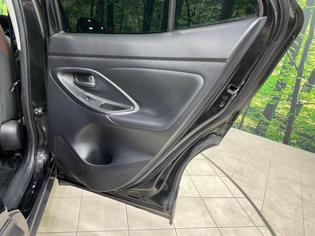 ヤリスクロス ハイブリッドＺ　モデリスタエアロ　全周囲カメラ　純正８型ディスプレイ　衝突軽減装置　レーダークルーズ　禁煙車　ハーフレザーシート　前席シートヒーター　パワーシート　ドラレコ　コーナーセンサー　ＬＥＤヘッド　ＥＴＣ（48枚目）