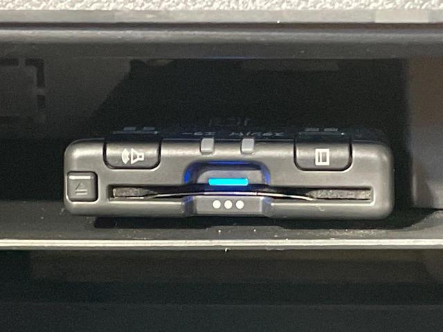 タフト Ｇ　クロムベンチャー　８型ナビ　ガラスルーフ　バックカメラ　衝突被害軽減システム　コーナーセンサー　スマートキー　ＬＥＤヘッド　ＥＴＣ　オートハイビーム　車線逸脱警報　オートライト　オートエアコン　Ｂｌｕｅｔｏｏｔｈ　ＣＤ（7枚目）