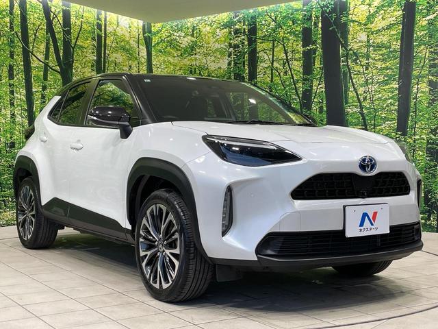 ヤリスクロス ハイブリッドＺ　全周囲カメラ　純正８インチナビ　衝突被害軽減システム　レーダークルーズ　パワーシート　コーナーセンサー　スマートキー　ＬＥＤヘッド　ＥＴＣ　純正１８インチアルミ　オートハイビーム　車線逸脱警報（16枚目）