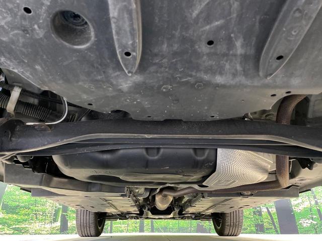 ヤリスクロス ハイブリッドＺ　全周囲カメラ　純正８インチナビ　衝突被害軽減システム　レーダークルーズ　パワーシート　コーナーセンサー　スマートキー　ＬＥＤヘッド　ＥＴＣ　純正１８インチアルミ　オートハイビーム　車線逸脱警報（19枚目）