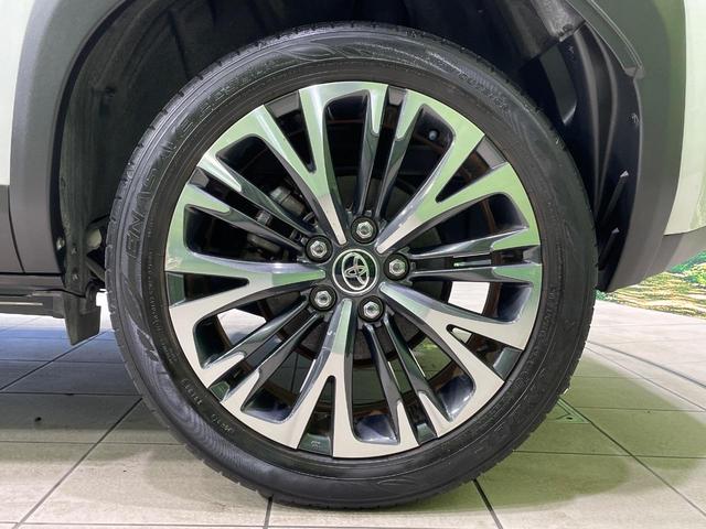 ヤリスクロス ハイブリッドＺ　全周囲カメラ　純正８インチナビ　衝突被害軽減システム　レーダークルーズ　パワーシート　コーナーセンサー　スマートキー　ＬＥＤヘッド　ＥＴＣ　純正１８インチアルミ　オートハイビーム　車線逸脱警報（28枚目）