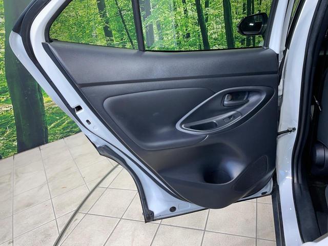 ヤリスクロス ハイブリッドＺ　全周囲カメラ　純正８インチナビ　衝突被害軽減システム　レーダークルーズ　パワーシート　コーナーセンサー　スマートキー　ＬＥＤヘッド　ＥＴＣ　純正１８インチアルミ　オートハイビーム　車線逸脱警報（33枚目）