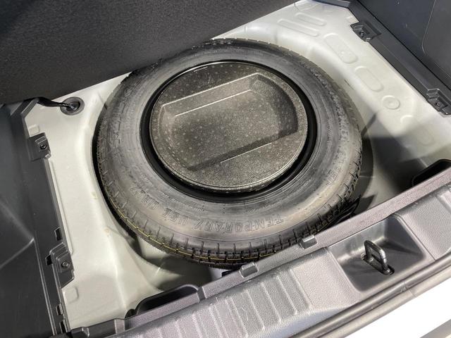 ヤリスクロス ハイブリッドＺ　全周囲カメラ　純正８インチナビ　衝突被害軽減システム　レーダークルーズ　パワーシート　コーナーセンサー　スマートキー　ＬＥＤヘッド　ＥＴＣ　純正１８インチアルミ　オートハイビーム　車線逸脱警報（40枚目）