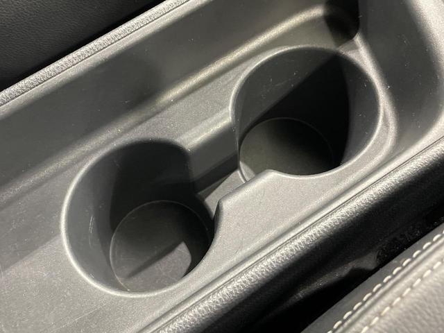 ヤリスクロス ハイブリッドＺ　全周囲カメラ　純正８インチナビ　衝突被害軽減システム　レーダークルーズ　パワーシート　コーナーセンサー　スマートキー　ＬＥＤヘッド　ＥＴＣ　純正１８インチアルミ　オートハイビーム　車線逸脱警報（51枚目）