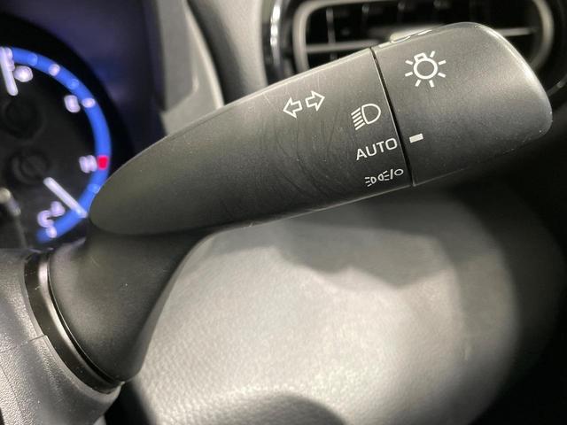 ヤリスクロス ハイブリッドＺ　全周囲カメラ　純正８インチナビ　衝突被害軽減システム　レーダークルーズ　パワーシート　コーナーセンサー　スマートキー　ＬＥＤヘッド　ＥＴＣ　純正１８インチアルミ　オートハイビーム　車線逸脱警報（56枚目）