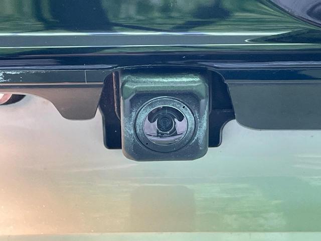 ヤリスクロス ハイブリッドＺ　全周囲カメラ　純正８インチナビ　衝突被害軽減システム　レーダークルーズ　パワーシート　コーナーセンサー　スマートキー　ＬＥＤヘッド　ＥＴＣ　純正１８インチアルミ　オートハイビーム　車線逸脱警報（58枚目）