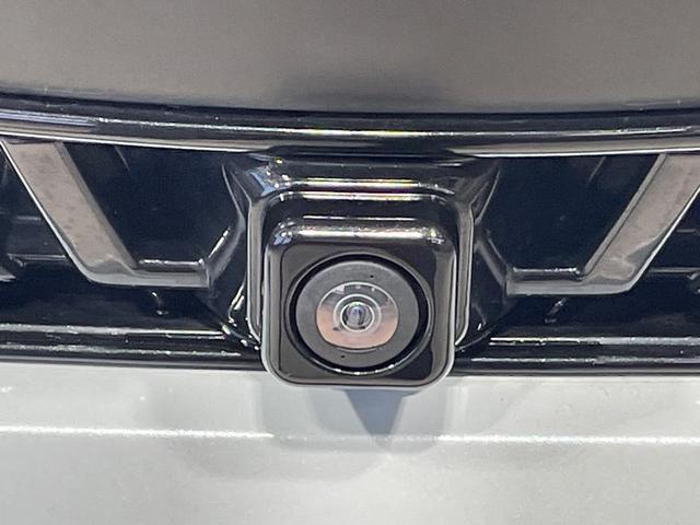 ヤリスクロス ハイブリッドＺ　全周囲カメラ　純正８インチナビ　衝突被害軽減システム　レーダークルーズ　パワーシート　コーナーセンサー　スマートキー　ＬＥＤヘッド　ＥＴＣ　純正１８インチアルミ　オートハイビーム　車線逸脱警報（59枚目）