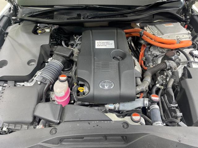 クラウンハイブリッド アスリートＳ　純正８型ナビ　バックカメラ　衝突被害軽減システム　レーダークルーズ　禁煙車　ドラレコ　コーナーセンサー　スマートキー　ＬＥＤヘッド　ＥＴＣ　純正１８インチアルミ　オートライト　デュアルエアコン（18枚目）