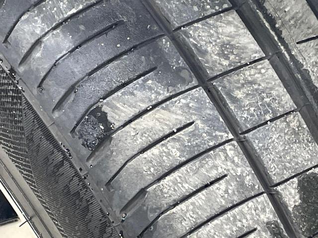 クラウンハイブリッド アスリートＳ　純正８型ナビ　バックカメラ　衝突被害軽減システム　レーダークルーズ　禁煙車　ドラレコ　コーナーセンサー　スマートキー　ＬＥＤヘッド　ＥＴＣ　純正１８インチアルミ　オートライト　デュアルエアコン（31枚目）