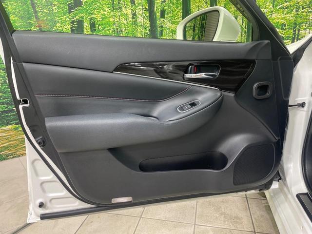 クラウンハイブリッド アスリートＳ　純正８型ナビ　バックカメラ　衝突被害軽減システム　レーダークルーズ　禁煙車　ドラレコ　コーナーセンサー　スマートキー　ＬＥＤヘッド　ＥＴＣ　純正１８インチアルミ　オートライト　デュアルエアコン（34枚目）