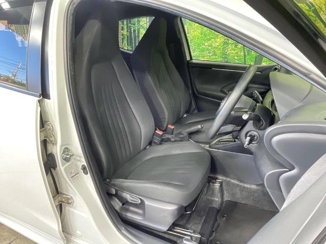 ヤリス ハイブリッドＸ　バックカメラ　衝突被害軽減システム　レーダークルーズ　禁煙車　コーナーセンサー　ビルトインＥＴＣ　車線逸脱警報　オートライト　オートエアコン　Ｂｌｕｅｔｏｏｔｈ（46枚目）