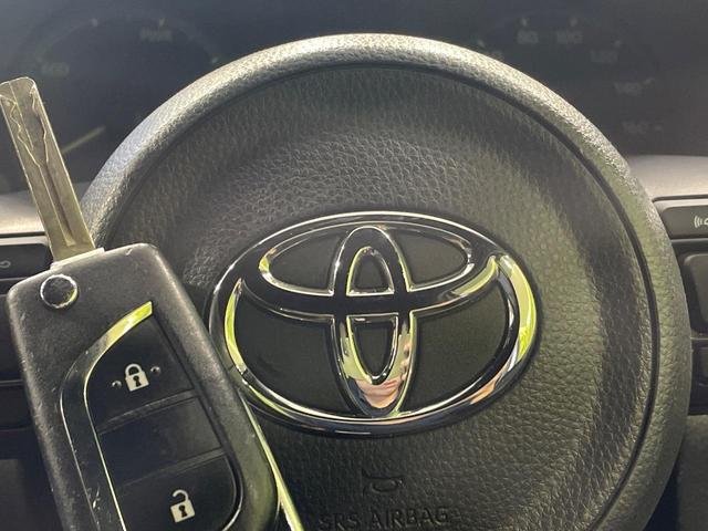 ヤリス ハイブリッドＸ　バックカメラ　衝突被害軽減システム　レーダークルーズ　禁煙車　コーナーセンサー　ビルトインＥＴＣ　車線逸脱警報　オートライト　オートエアコン　Ｂｌｕｅｔｏｏｔｈ（59枚目）