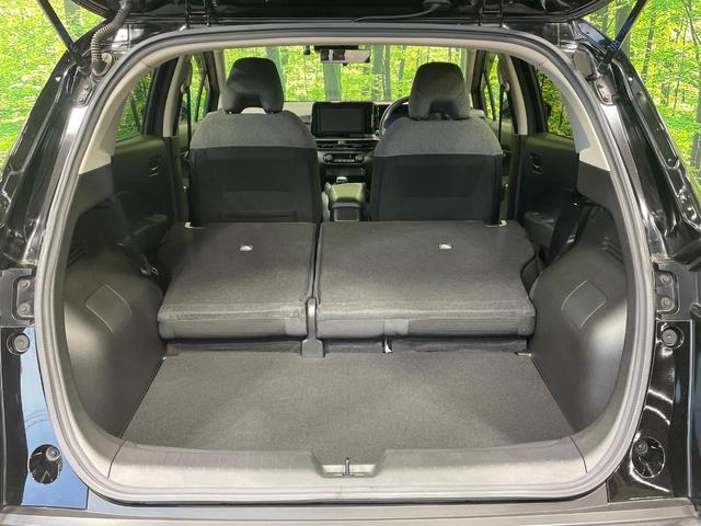 ノート Ｓ　純正９インチナビ　全周囲カメラ　衝突被害軽減システム　禁煙車　ドラレコ　コーナーセンサー　スマートキー　ＬＥＤヘッド　ＥＴＣ　オートハイビーム　車線逸脱警報　オートライト　オートエアコン（11枚目）