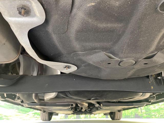 ノート Ｓ　純正９インチナビ　全周囲カメラ　衝突被害軽減システム　禁煙車　ドラレコ　コーナーセンサー　スマートキー　ＬＥＤヘッド　ＥＴＣ　オートハイビーム　車線逸脱警報　オートライト　オートエアコン（19枚目）