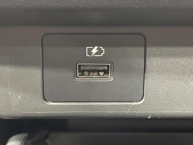 ノート Ｓ　純正９インチナビ　全周囲カメラ　衝突被害軽減システム　禁煙車　ドラレコ　コーナーセンサー　スマートキー　ＬＥＤヘッド　ＥＴＣ　オートハイビーム　車線逸脱警報　オートライト　オートエアコン（44枚目）