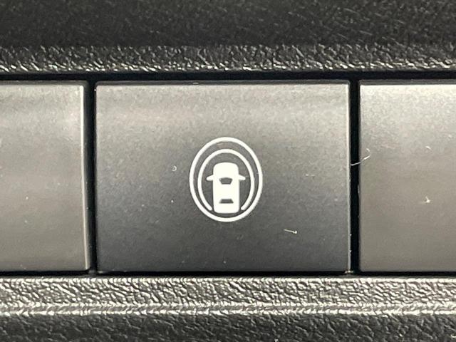 ノート Ｓ　純正９インチナビ　全周囲カメラ　衝突被害軽減システム　禁煙車　ドラレコ　コーナーセンサー　スマートキー　ＬＥＤヘッド　ＥＴＣ　オートハイビーム　車線逸脱警報　オートライト　オートエアコン（45枚目）