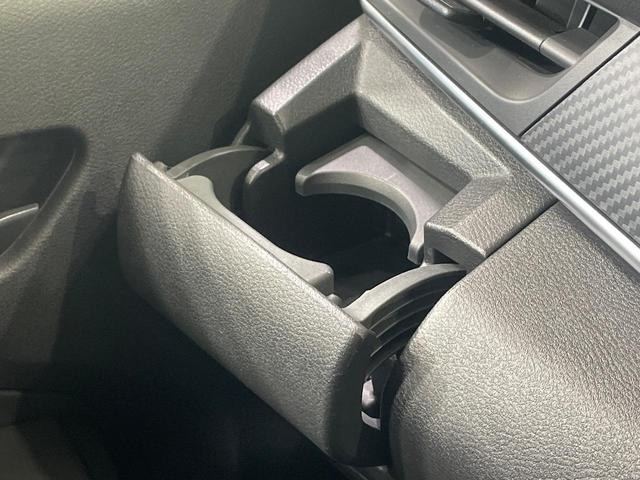 ノート Ｓ　純正９インチナビ　全周囲カメラ　衝突被害軽減システム　禁煙車　ドラレコ　コーナーセンサー　スマートキー　ＬＥＤヘッド　ＥＴＣ　オートハイビーム　車線逸脱警報　オートライト　オートエアコン（52枚目）