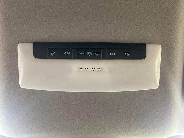 ノート Ｓ　純正９インチナビ　全周囲カメラ　衝突被害軽減システム　禁煙車　ドラレコ　コーナーセンサー　スマートキー　ＬＥＤヘッド　ＥＴＣ　オートハイビーム　車線逸脱警報　オートライト　オートエアコン（60枚目）