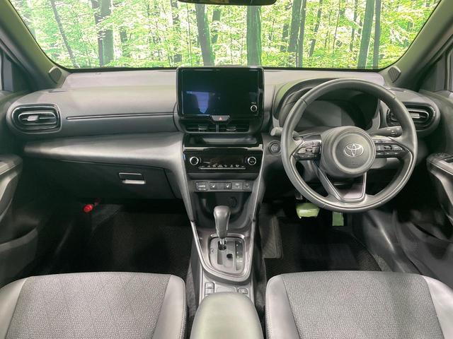 ヤリスクロス Ｚ　ディスプレイオーディオ　全周囲カメラ　衝突被害軽減システム　レーダークルーズ　禁煙車　ハーフレザーシート　パワーシート　ドラレコ　コーナーセンサー　スマートキー　ＬＥＤヘッド　ビルトインＥＴＣ（2枚目）