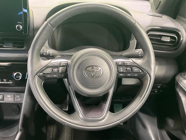 ヤリスクロス Ｚ　ディスプレイオーディオ　全周囲カメラ　衝突被害軽減システム　レーダークルーズ　禁煙車　ハーフレザーシート　パワーシート　ドラレコ　コーナーセンサー　スマートキー　ＬＥＤヘッド　ビルトインＥＴＣ（8枚目）