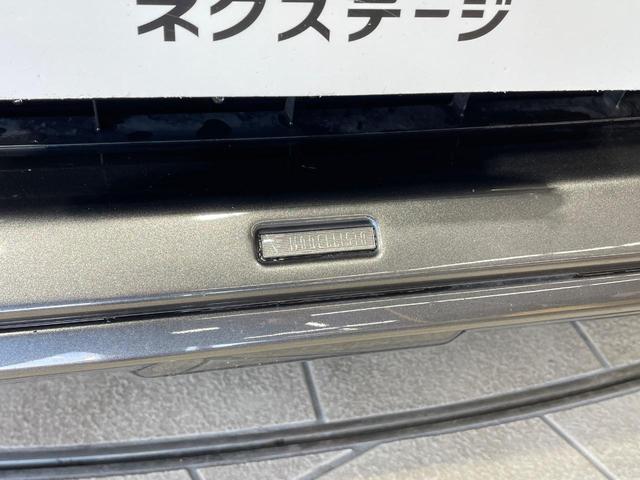 RAV4 G 4WD 純正9インチナビ 全周囲カメラ 衝突被害軽減システム レーダークルーズ 禁煙車 電動リアゲート 前席シートエアコン パワーシート コーナーセンサー スマートキー LEDヘッド ETC2.0(3枚目)