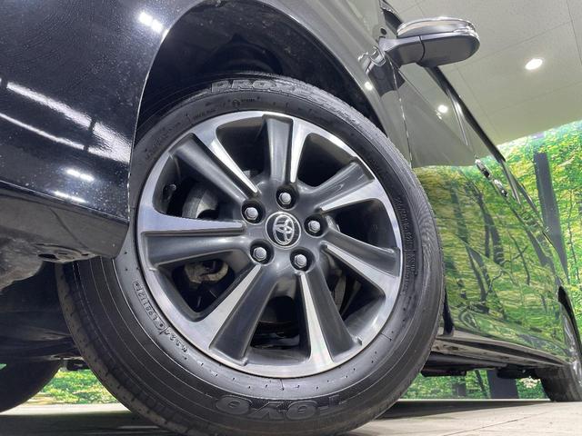 ヴォクシー ＺＳ　煌ＩＩＩ　両側電動ドア　純正１０型ナビ　後席モニター　バックカメラ　衝突軽減装置　禁煙車　ハーフレザーシート　ドラレコ　コーナーセンサー　スマートキー　ＬＥＤヘッド　ビルトインＥＴＣ（13枚目）