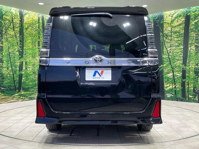 ヴォクシー ＺＳ　煌ＩＩＩ　両側電動ドア　純正１０型ナビ　後席モニター　バックカメラ　衝突軽減装置　禁煙車　ハーフレザーシート　ドラレコ　コーナーセンサー　スマートキー　ＬＥＤヘッド　ビルトインＥＴＣ（15枚目）