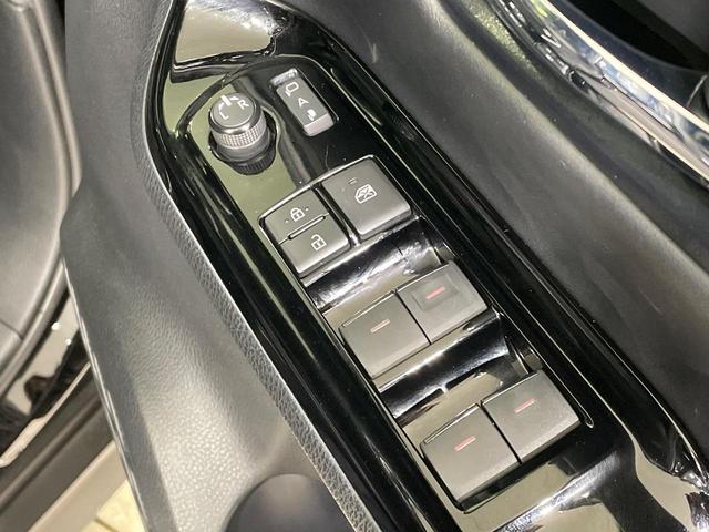 ヴォクシー ＺＳ　煌ＩＩＩ　両側電動ドア　純正１０型ナビ　後席モニター　バックカメラ　衝突軽減装置　禁煙車　ハーフレザーシート　ドラレコ　コーナーセンサー　スマートキー　ＬＥＤヘッド　ビルトインＥＴＣ（57枚目）