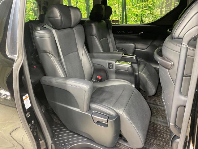 アルファード ２．５Ｓ　Ｃパッケージ　両側電動ドア　純正９型ナビ　後席モニター　バックカメラ　衝突軽減装置　レーダークルーズ　禁煙車　前席シートエアコン　ドラレコ　ＥＴＣ　コーナーセンサー　スマートキー　ＬＥＤヘッド　シートヒーター（9枚目）