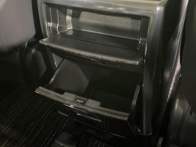 アルファード ２．５Ｓ　Ｃパッケージ　両側電動ドア　純正９型ナビ　後席モニター　バックカメラ　衝突軽減装置　レーダークルーズ　禁煙車　前席シートエアコン　ドラレコ　ＥＴＣ　コーナーセンサー　スマートキー　ＬＥＤヘッド　シートヒーター（60枚目）