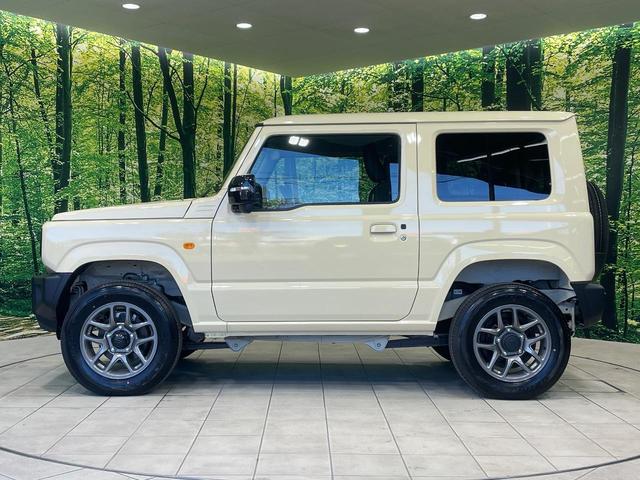 ジムニー ＸＣ　４ＷＤ　ターボ　届出済未使用車　衝突被害軽減システム　コーナーセンサー　スマートキー　ＬＥＤヘッド　クルコン　純正１６インチアルミ　オートハイビーム　車線逸脱警報　オートライト　オートエアコン（27枚目）