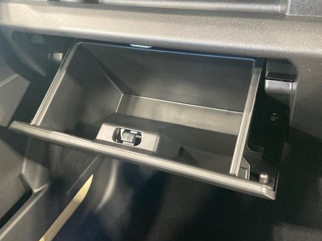 ジムニー ＸＣ　４ＷＤ　ターボ　届出済未使用車　衝突被害軽減システム　コーナーセンサー　スマートキー　ＬＥＤヘッド　クルコン　純正１６インチアルミ　オートハイビーム　車線逸脱警報　オートライト　オートエアコン（52枚目）