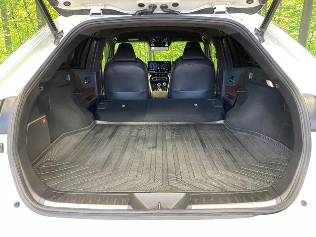 ハリアー Ｚ　レザーパッケージ　モデリスタエアロ　純正１２．３型ナビ　バックカメラ　ＪＢＬサウンド　衝突軽減装置　レーダークルーズ　禁煙車　電動リアゲート　レザーシート　前席シートヒーター　前席シートエアコン　ドラレコ　ＥＴＣ（10枚目）