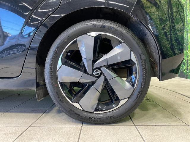 オーラ Ｇ　純正９型ナビ　全周囲カメラ　ＢＯＳＥサウンド　衝突被害軽減システム　禁煙車　コーナーセンサー　スマートキー　ＬＥＤヘッド　ビルトインＥＴＣ　純正１７インチアルミ　オートハイビーム　オートライト（31枚目）