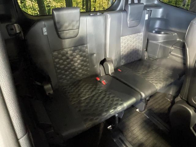 ヴォクシー ハイブリッドＳ－Ｚ　両側電動ドア　純正１０．５型ナビ　　全周囲カメラ　快適利便パッケージ　衝突被害軽減システム　トヨタチームメイト　レーダークルーズ　禁煙車　電動リアゲート　ハーフレザーシート　ドラレコ　ＥＴＣ２．０（10枚目）