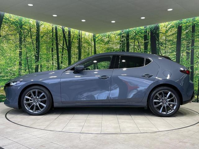 ＭＡＺＤＡ３ファストバック １５Ｓツーリング　純正８．８型ナビ　バックカメラ　衝突軽減装置　レーダークルーズ　禁煙車　コーナーセンサー　スマートキー　ＬＥＤヘッド　ＥＴＣ　純正１８インチアルミ　オートハイビーム　車線逸脱警報　オートライト（25枚目）