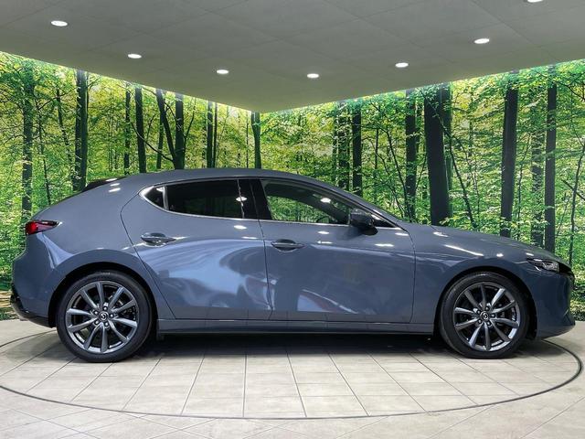 ＭＡＺＤＡ３ファストバック １５Ｓツーリング　純正８．８型ナビ　バックカメラ　衝突軽減装置　レーダークルーズ　禁煙車　コーナーセンサー　スマートキー　ＬＥＤヘッド　ＥＴＣ　純正１８インチアルミ　オートハイビーム　車線逸脱警報　オートライト（27枚目）