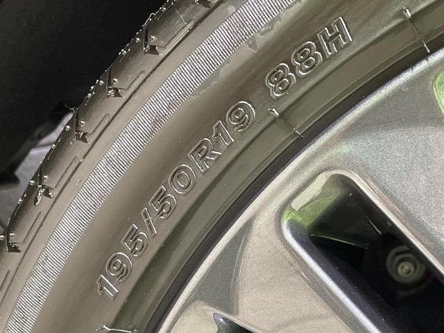 プリウス Ｚ　モデリスタエアロ　純正１２．３型ナビ　全周囲カメラ　１００Ｖ電源　衝突被害軽減システム　レーダークルーズ　禁煙車　電動リアゲート　前席シートエアコン　パワーシート　ドラレコ　ＬＥＤヘッド　ＥＴＣ２．０（31枚目）