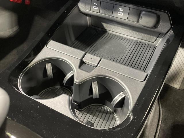 プリウス Ｚ　モデリスタエアロ　純正１２．３型ナビ　全周囲カメラ　１００Ｖ電源　衝突被害軽減システム　レーダークルーズ　禁煙車　電動リアゲート　前席シートエアコン　パワーシート　ドラレコ　ＬＥＤヘッド　ＥＴＣ２．０（58枚目）