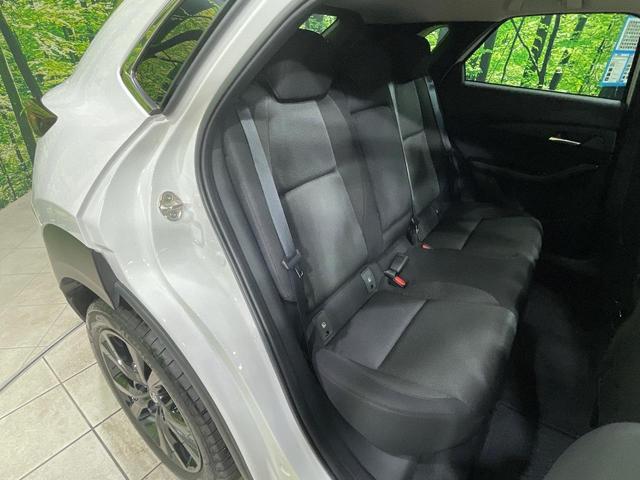 ＣＸ－３０ ２０Ｓ　ブラックトーンエディション　マツダコネクト８インチ　全周囲カメラ　衝突軽減システム　レーダークルーズ　ドラレコ　ＥＴＣ　ＬＥＤヘッド　純正１８インチＡＷ　電動リアゲート　スマートキー　デュアオートエアコン　アイド（9枚目）