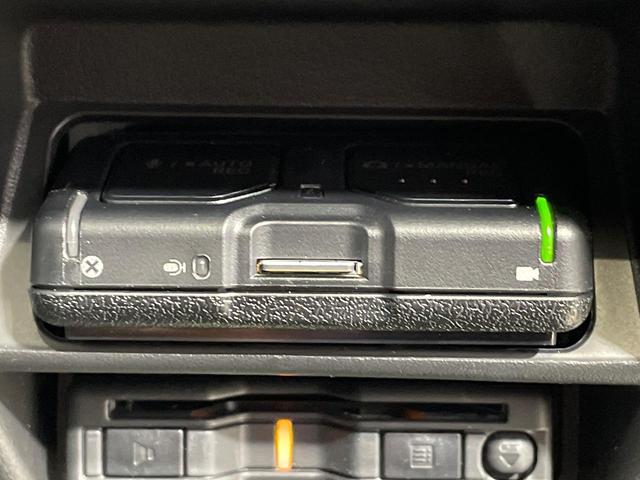 ＣＸ－３０ ２０Ｓ　ブラックトーンエディション　マツダコネクト８インチ　全周囲カメラ　衝突軽減システム　レーダークルーズ　ドラレコ　ＥＴＣ　ＬＥＤヘッド　純正１８インチＡＷ　電動リアゲート　スマートキー　デュアオートエアコン　アイド（44枚目）