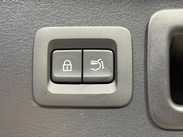 ＣＸ－３０ ２０Ｓ　ブラックトーンエディション　マツダコネクト８インチ　全周囲カメラ　衝突軽減システム　レーダークルーズ　ドラレコ　ＥＴＣ　ＬＥＤヘッド　純正１８インチＡＷ　電動リアゲート　スマートキー　デュアオートエアコン　アイド（49枚目）