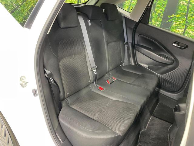 ノート Ｘ　ナビ　バックカメラ　衝突軽減装置　禁煙車　コーナーセンサー　スマートキー　ＬＥＤヘッド　ＥＴＣ　オートハイビーム　車線逸脱警報　オートライト　オートエアコン　Ｂｌｕｅｔｏｏｔｈ（9枚目）