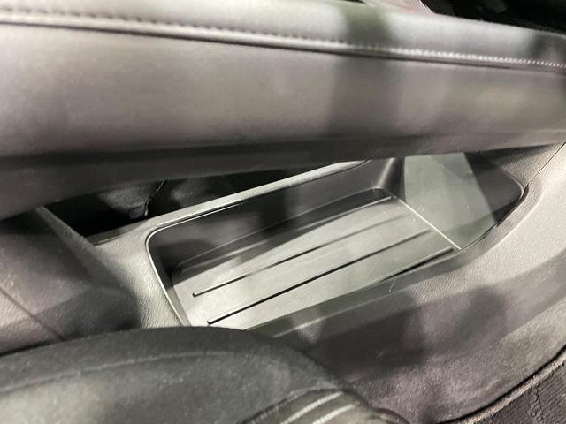 ノート Ｘ　ナビ　バックカメラ　衝突軽減装置　禁煙車　コーナーセンサー　スマートキー　ＬＥＤヘッド　ＥＴＣ　オートハイビーム　車線逸脱警報　オートライト　オートエアコン　Ｂｌｕｅｔｏｏｔｈ（59枚目）