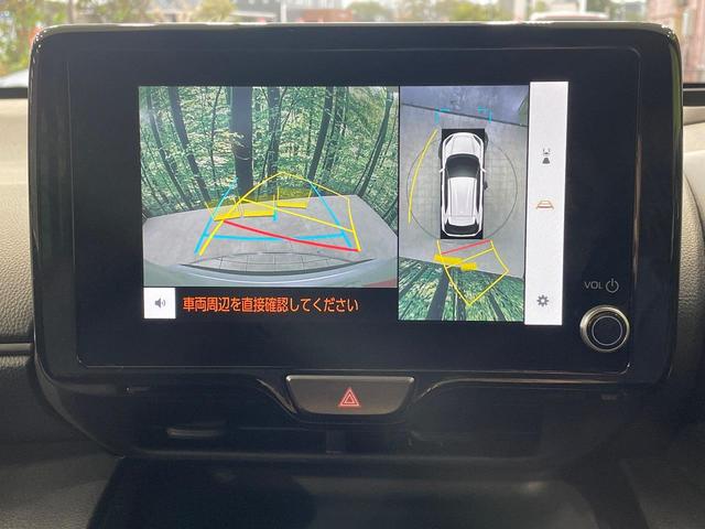 ヤリスクロス ハイブリッドＺ　全周囲カメラ　衝突被害軽減システム　禁煙車　パワーシート　コーナーセンサー　スマートキー　ＬＥＤヘッド　ビルトインＥＴＣ　純正１８インチアルミ　オートハイビーム　車線逸脱警報　オートライト（4枚目）