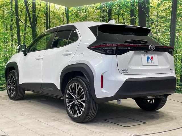 ヤリスクロス ハイブリッドＺ　全周囲カメラ　衝突被害軽減システム　禁煙車　パワーシート　コーナーセンサー　スマートキー　ＬＥＤヘッド　ビルトインＥＴＣ　純正１８インチアルミ　オートハイビーム　車線逸脱警報　オートライト（29枚目）