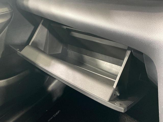 ヤリスクロス ハイブリッドＺ　全周囲カメラ　衝突被害軽減システム　禁煙車　パワーシート　コーナーセンサー　スマートキー　ＬＥＤヘッド　ビルトインＥＴＣ　純正１８インチアルミ　オートハイビーム　車線逸脱警報　オートライト（62枚目）